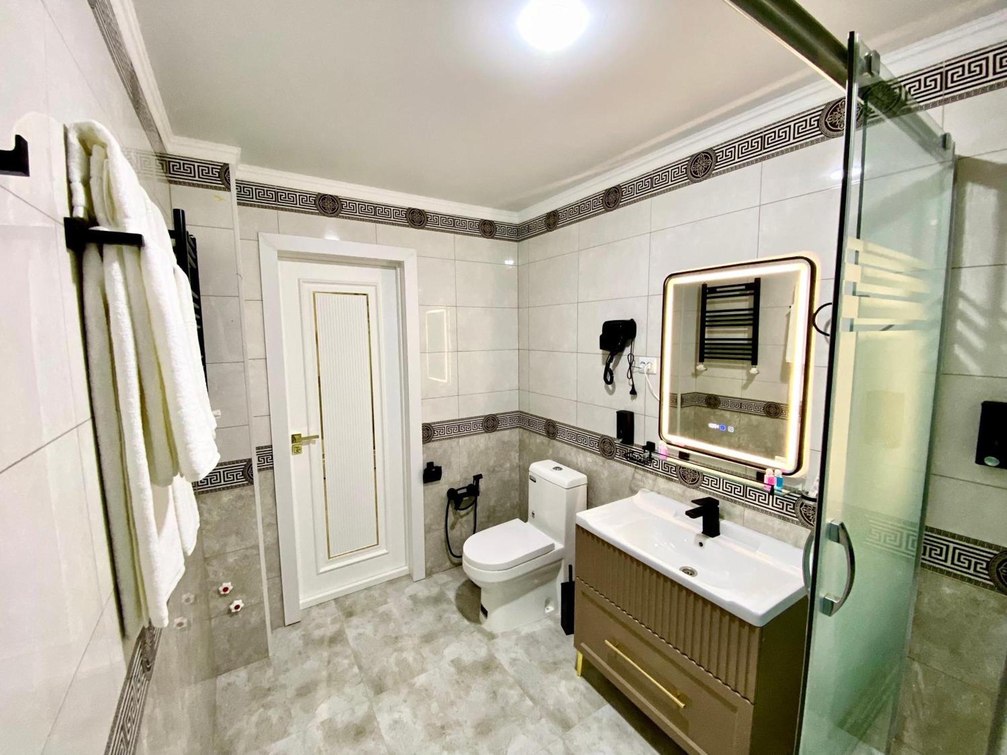 Isakhoja Hotel Хіва Екстер'єр фото