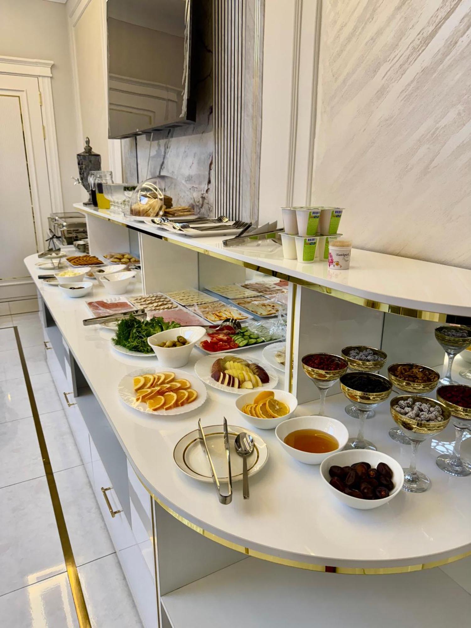 Isakhoja Hotel Хіва Екстер'єр фото