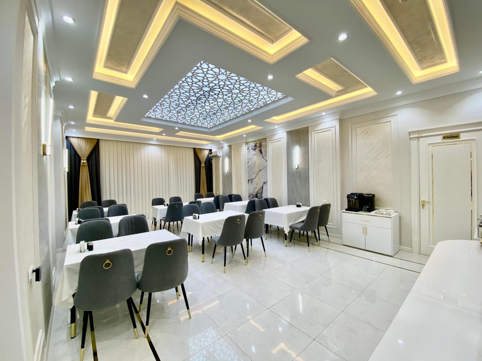Isakhoja Hotel Хіва Екстер'єр фото