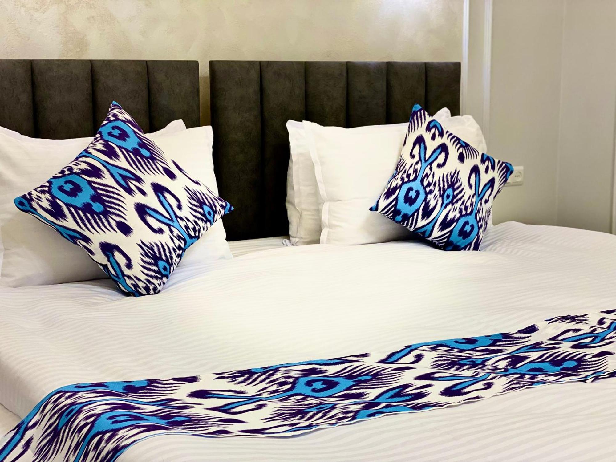 Isakhoja Hotel Хіва Екстер'єр фото